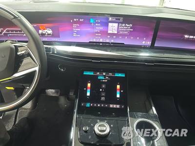 2026 Cadillac Escalade ESV Sport 1SC - zdjęcie 11 z 17 - miniatura