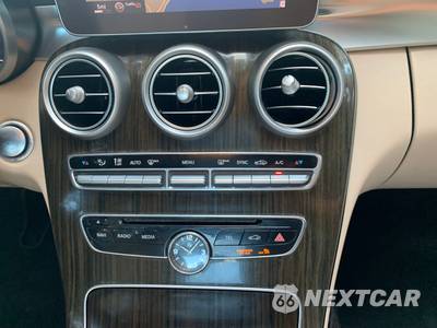 2015 Mercedes-Benz C 300 4MATIC Sedan - zdjęcie 47 z 59 - miniatura