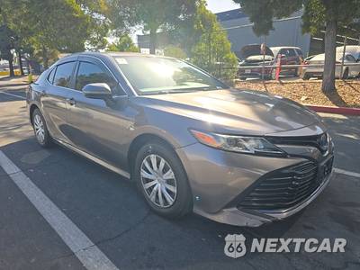 2019 Toyota Camry Hybrid LE - zdjęcie 3 z 43 - miniatura