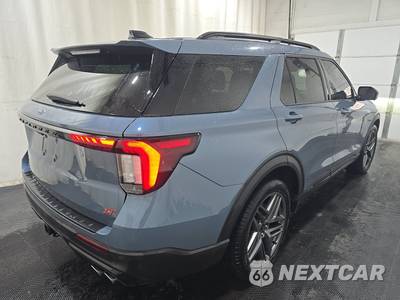 2025 Ford Explorer ST - zdjęcie 4 z 19 - miniatura