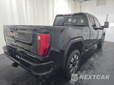 2024 GMC Sierra 2500HD Denali Crew Cab Medium Bed - zdjęcie 4 z 28 - miniatura
