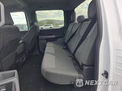 2025 Ford Super Duty F-250 XLT Crew Cab Medium Bed - zdjęcie 13 z 31 - miniatura