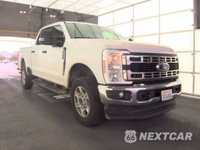 2025 Ford Super Duty F-250 XLT Crew Cab Medium Bed - zdjęcie 3 z 31 - miniatura