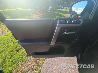 2023 Toyota 4Runner SR5 Premium - zdjęcie 9 z 24 - miniatura