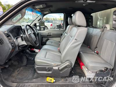 2014 Ford Super Duty F-550 Cab Chassis XL Extended Cab w/Rear Doors DRW - zdjęcie 17 z 26 - miniatura