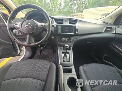 2019 Nissan Sentra SV - zdjęcie 11 z 20 - miniatura