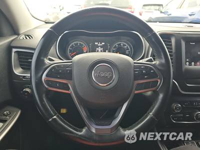 2019 Jeep Cherokee Latitude Plus - zdjęcie 16 z 38 - miniatura