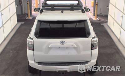 2016 Toyota 4Runner SR5 - zdjęcie 79 z 100 - miniatura