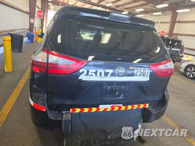 2020 Toyota Sienna L 7-Passenger 119.3" WB - zdjęcie 5 z 37 - miniatura