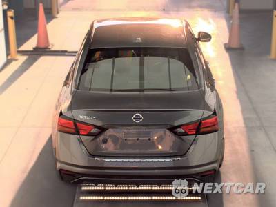2019 Nissan Altima S - zdjęcie 5 z 71 - miniatura