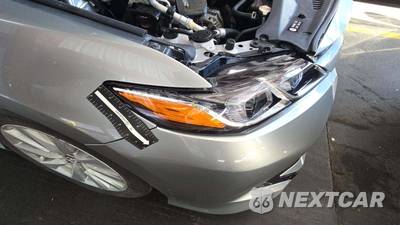 2019 Toyota Camry LE - zdjęcie 32 z 39 - miniatura