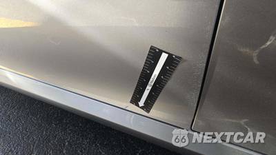 2019 Toyota Camry LE - zdjęcie 30 z 39 - miniatura