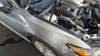 2019 Toyota Camry LE - zdjęcie 36 z 39 - miniatura