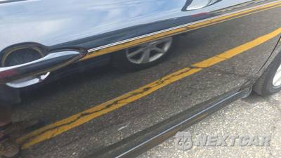2020 Toyota Camry LE - zdjęcie 36 z 50 - miniatura