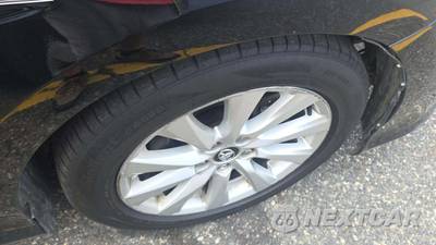 2020 Toyota Camry LE - zdjęcie 39 z 50 - miniatura