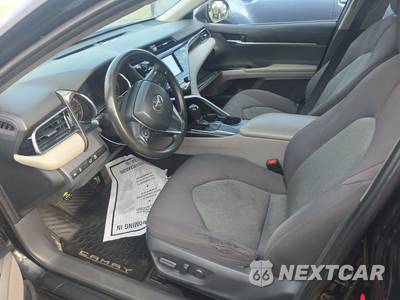 2020 Toyota Camry LE - zdjęcie 7 z 50 - miniatura