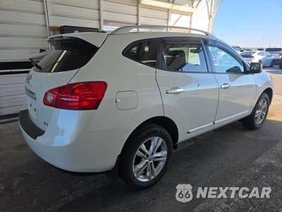 2013 Nissan Rogue SV - zdjęcie 4 z 56 - miniatura