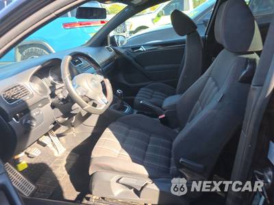 2010 Volkswagen GTI - zdjęcie 7 z 34 - miniatura