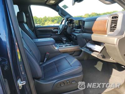 2022 Chevrolet Silverado 1500 High Country Crew Cab Medium Bed - zdjęcie 14 z 28 - miniatura