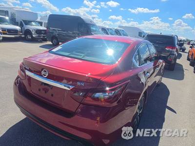2017 Nissan Altima 2.5 SR - zdjęcie 4 z 25 - miniatura