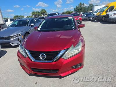 2017 Nissan Altima 2.5 SR - zdjęcie 2 z 25 - miniatura