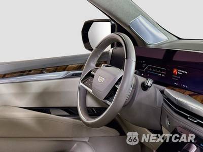 2025 Cadillac Escalade Premium Luxury Platinum - zdjęcie 36 z 40 - miniatura