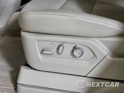 2025 Cadillac Escalade Premium Luxury Platinum - zdjęcie 26 z 40 - miniatura