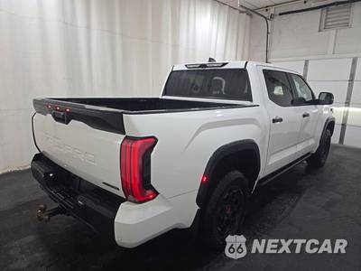 2025 Toyota Tundra i-FORCE MAX TRD Pro Crew Cab Short Bed - zdjęcie 4 z 19 - miniatura