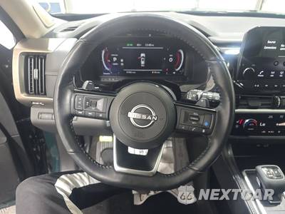 2024 Nissan Pathfinder Platinum - zdjęcie 10 z 24 - miniatura