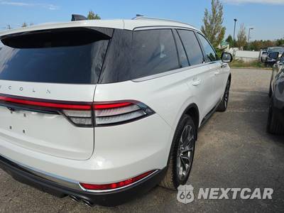 2025 Lincoln Aviator Reserve - zdjęcie 4 z 22 - miniatura
