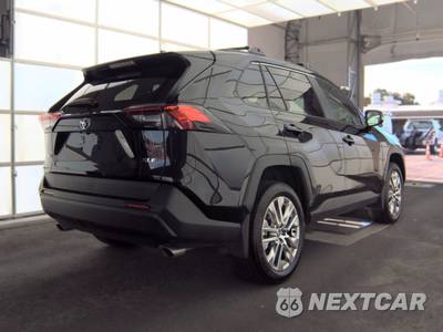 2025 Toyota RAV4 XLE Premium - zdjęcie 4 z 33 - miniatura