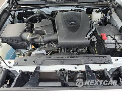 2022 Toyota Tacoma TRD Off-Road Crew Cab Medium Bed - zdjęcie 15 z 22 - miniatura