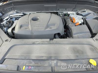 2025 Volvo XC90 Plug-In Hybrid Plus 6-Passenger - zdjęcie 16 z 47 - miniatura