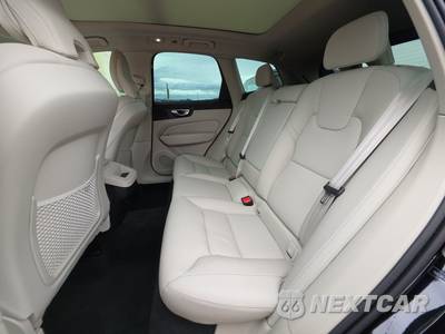 2024 Volvo XC60 B5 Plus Dark Theme - zdjęcie 13 z 24 - miniatura