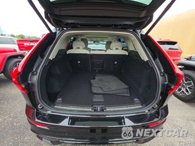 2024 Volvo XC60 B5 Plus Dark Theme - zdjęcie 16 z 24 - miniatura