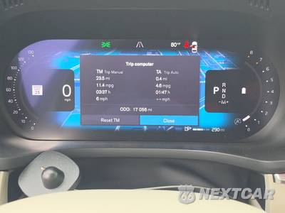 2024 Volvo XC60 B5 Plus Dark Theme - zdjęcie 12 z 24 - miniatura