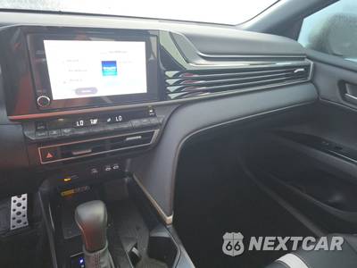 2026 Toyota Camry SE - zdjęcie 11 z 26 - miniatura