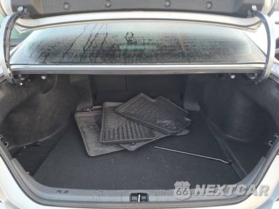 2026 Toyota Camry SE - zdjęcie 16 z 26 - miniatura