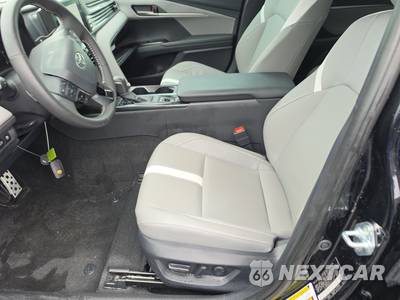 2026 Toyota Camry SE - zdjęcie 7 z 22 - miniatura