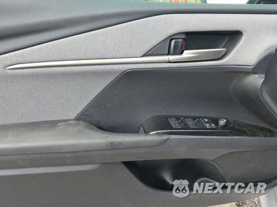 2026 Toyota Camry LE - zdjęcie 9 z 24 - miniatura