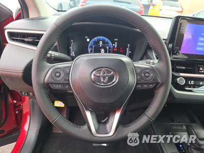 2026 Toyota Corolla Cross LE - zdjęcie 10 z 20 - miniatura