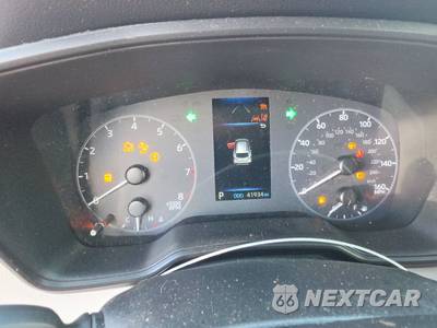 2025 Toyota Corolla Cross L - zdjęcie 12 z 32 - miniatura