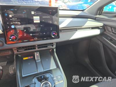 2026 Toyota bZ XLE Plus - zdjęcie 11 z 20 - miniatura