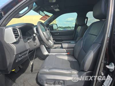 2025 Toyota Tundra Platinum Crew Cab Short Bed - zdjęcie 7 z 30 - miniatura