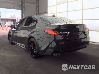 2026 Toyota Camry SE - zdjęcie 6 z 28 - miniatura