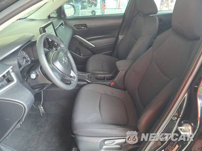 2025 Toyota Corolla Cross LE - zdjęcie 7 z 18 - miniatura