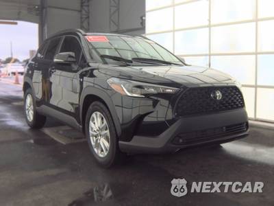 2025 Toyota Corolla Cross LE - zdjęcie 3 z 18 - miniatura