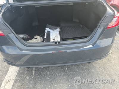 2026 Toyota Camry SE - zdjęcie 16 z 22 - miniatura