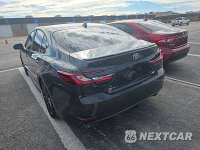 2026 Toyota Camry SE - zdjęcie 6 z 22 - miniatura