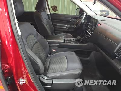 2024 Nissan Pathfinder SV - zdjęcie 8 z 19 - miniatura